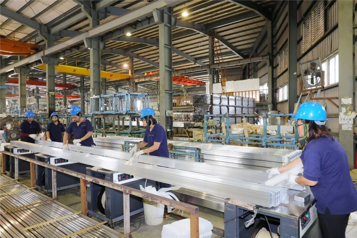 Long-Profile Packing Line