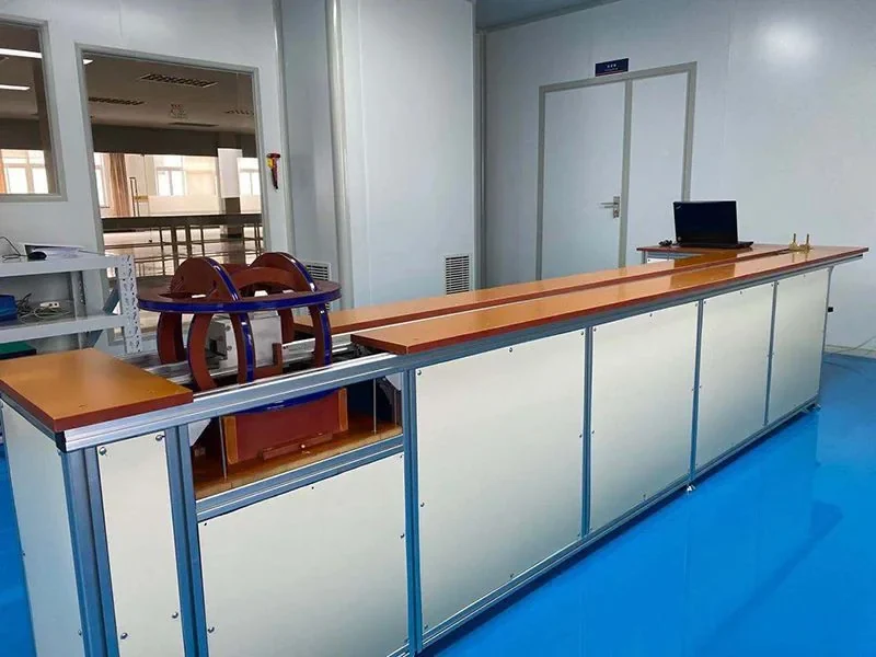 Long-part dimensional measurement bench