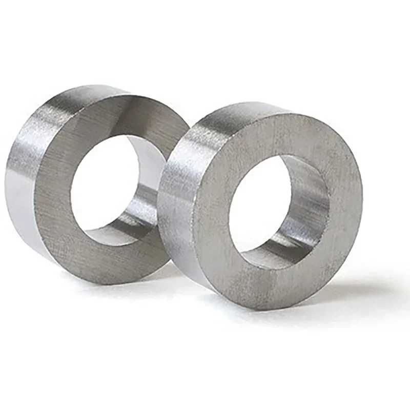 AlNiCo ring magnets in multiple diameters