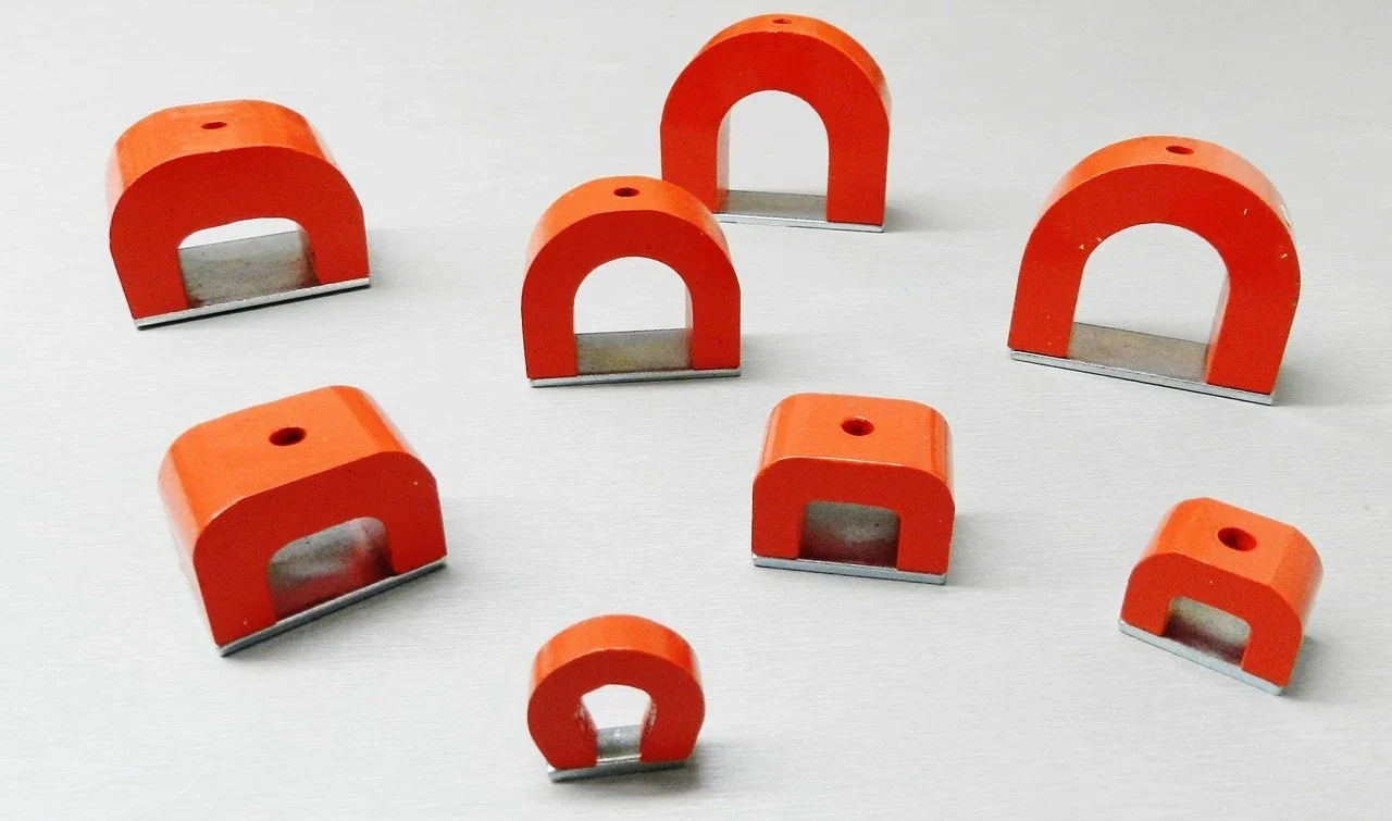 AlNiCo magnet assortment including horseshoe and block shapes