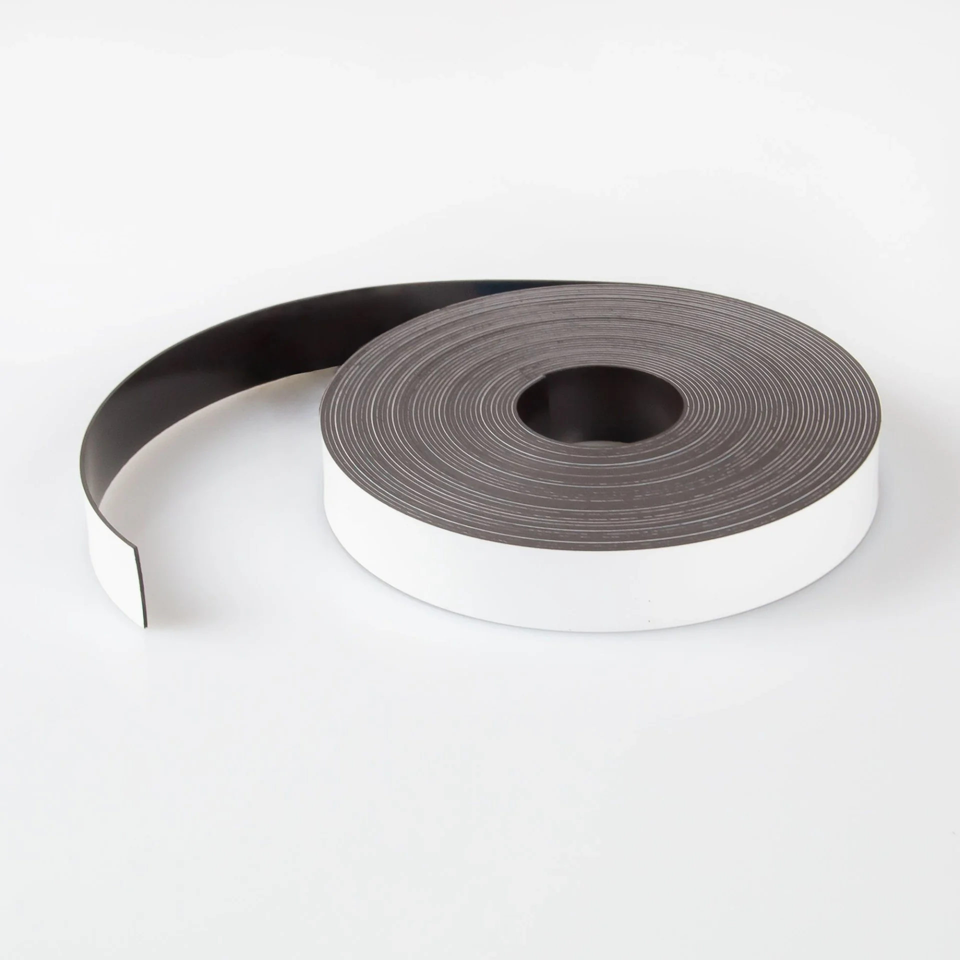 Flexible magnetic strip roll