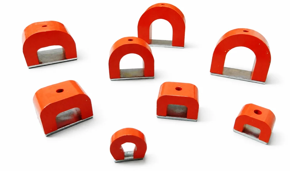 AlNiCo magnet assortment including horseshoe and block shapes